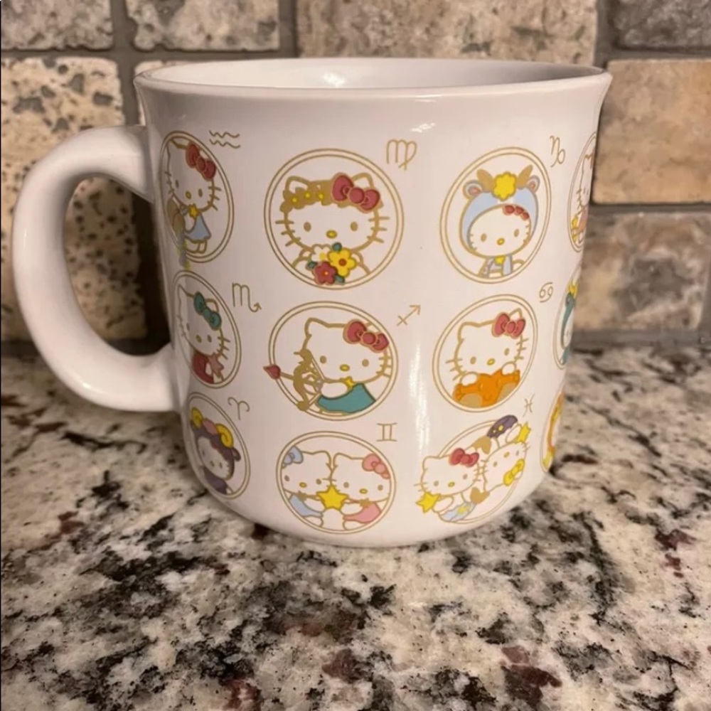 NEW! Hello Kitty by Sanrio (Silver Buffalo)